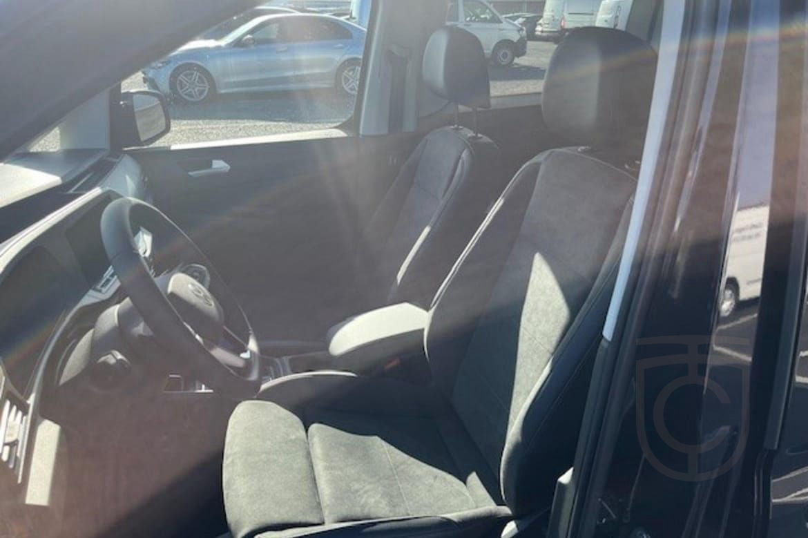 Volkswagen Caddy Maxi 7-Seater
