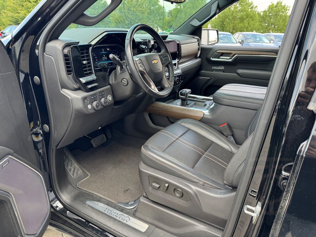 Chevrolet Silverado High Country