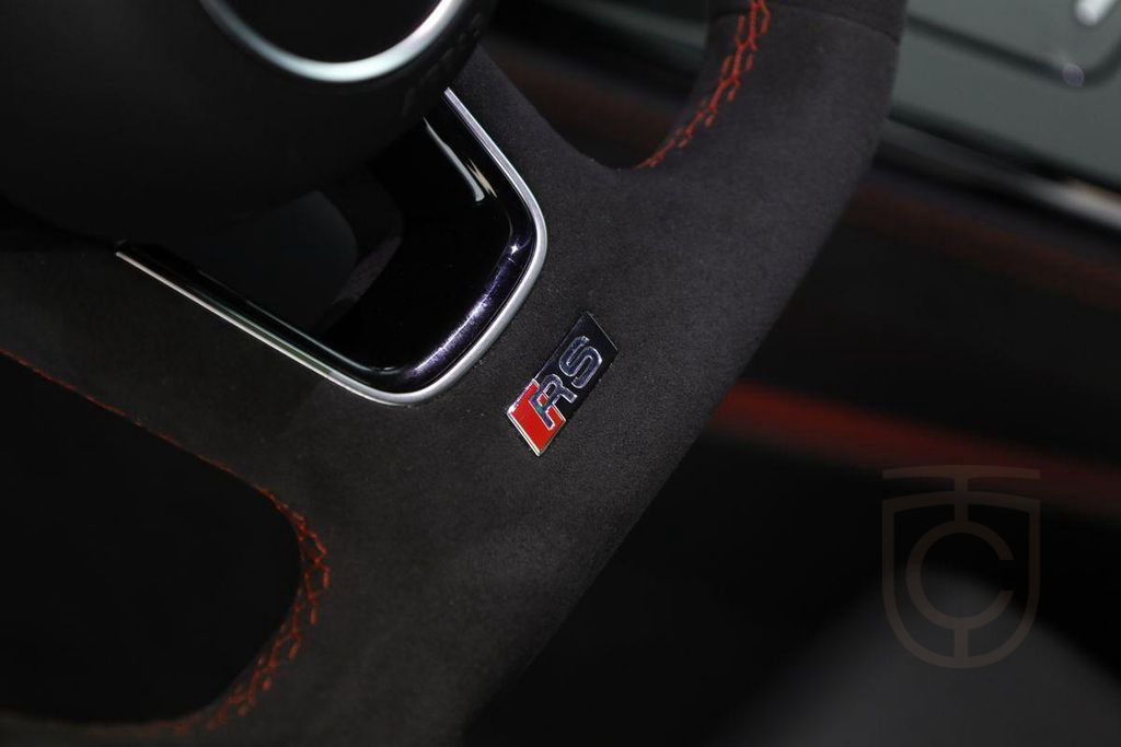 Audi RS4 Avant competition+ Matrix Pano Nav BangO Kam