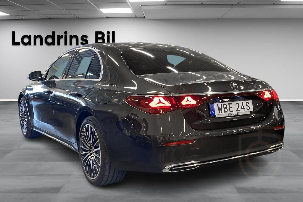 Mercedes-Benz E 300e 4MATIC Exclusive Premium