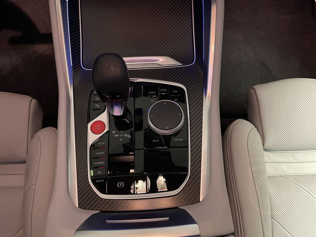 BMW XM 50e Massage AHK Driv.Assist.Prof Harman/K