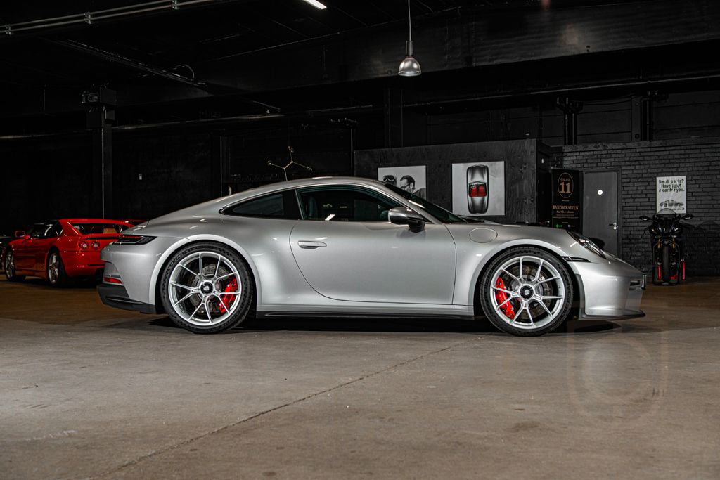 Porsche 992 GT3 Touring / 1520km / Houndstooth / VAT