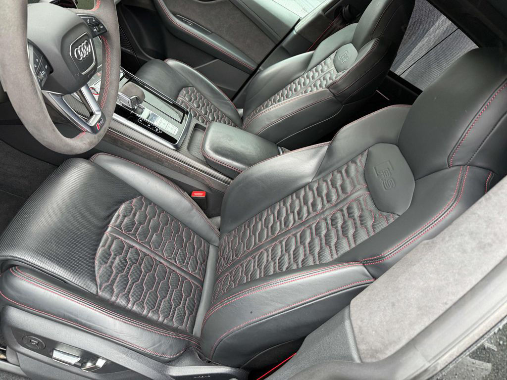 Audi RS Q8 AGA01-27-150tkm/B O/NACHTSICHT/305KMH/STAN