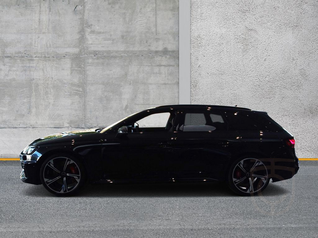 Audi RS4 Avant DYNAMIK HuD PANO 280KM/H RS-AGA