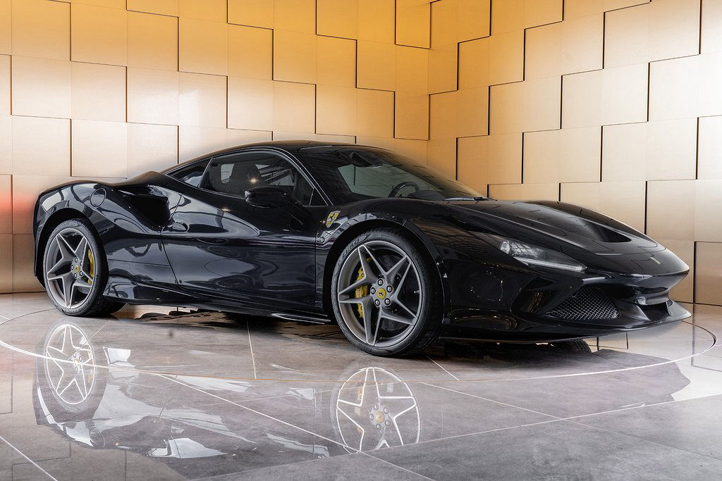 Ferrari F8 Tributo / Svensksåld / Kolfiberstolar / OBS SPEC! /