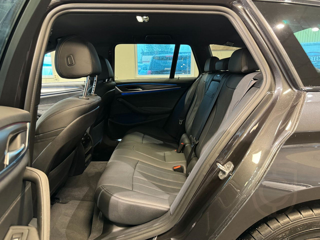 BMW 530e Touring M Sport Innovation