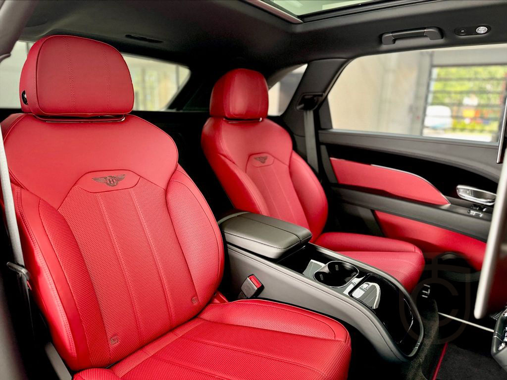 Bentley Bentayga 4.0 V8 EWB 4WD Autom.