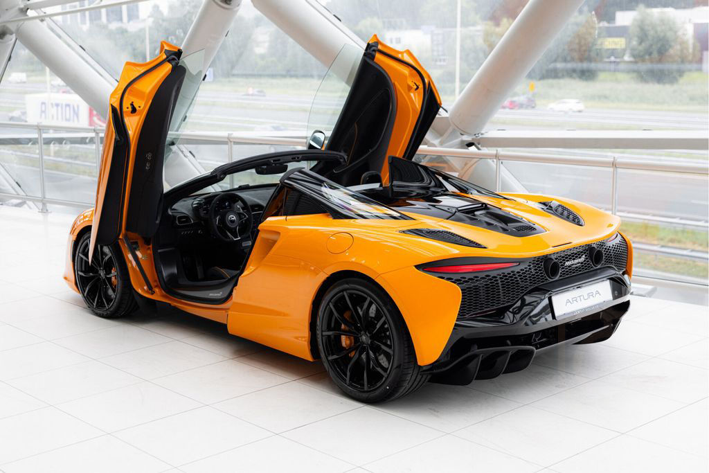 McLaren Artura Spider 3.0 V6 Plug-In | Performance | Car