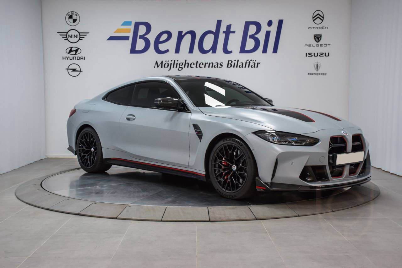 BMW M4 CSL