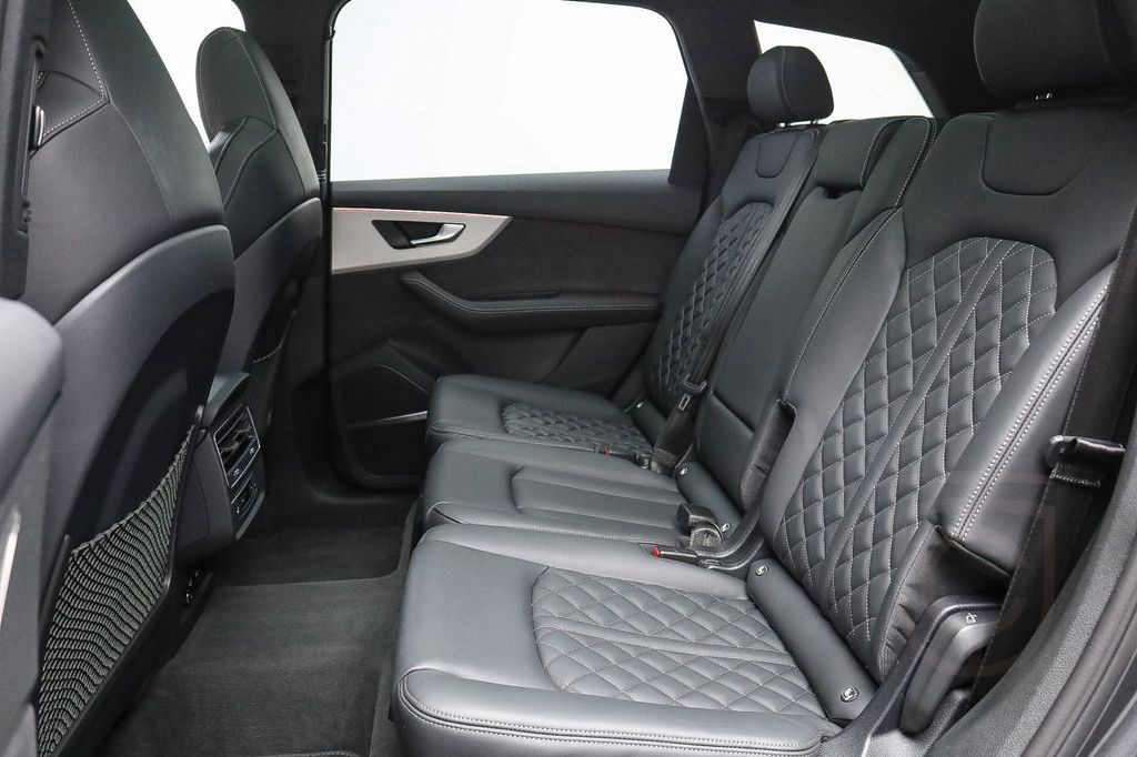 Audi Q7 60 TFSIe quattro S-LINE*HD-MATRIX*PANO*AHK*HU