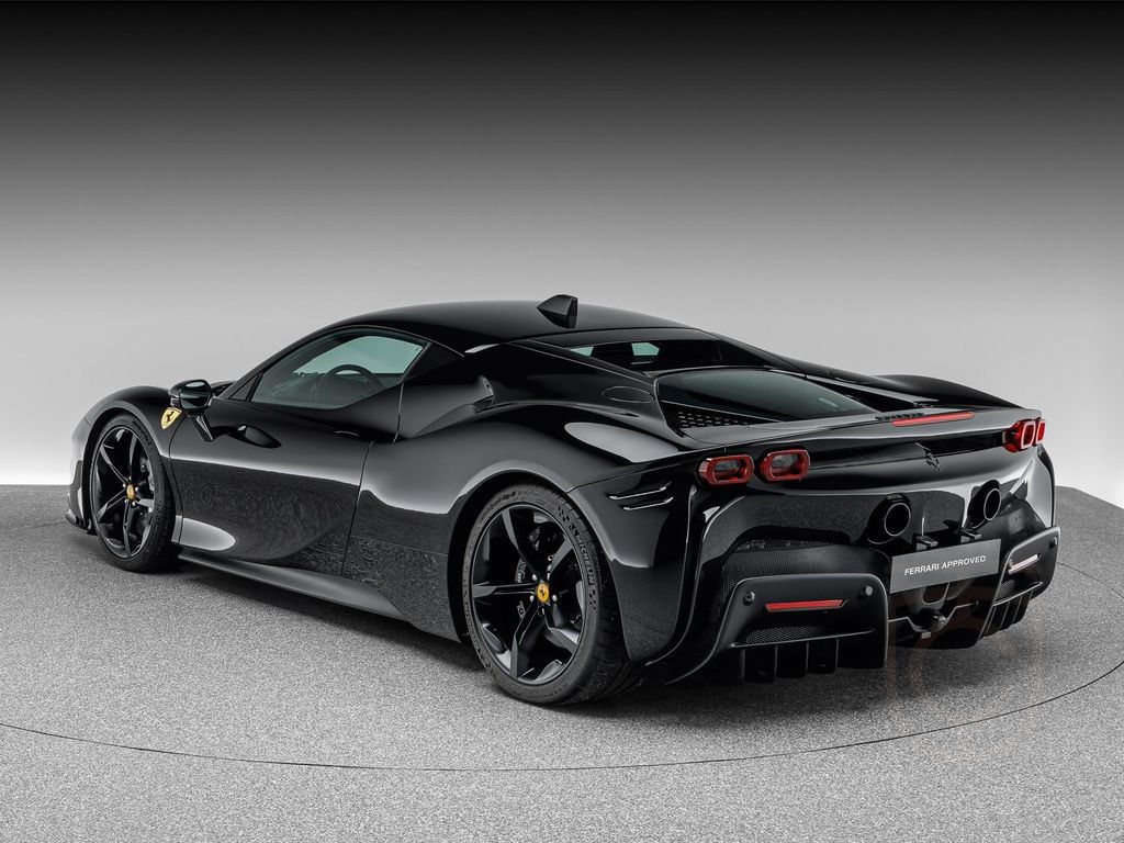 Ferrari SF90 Stradale