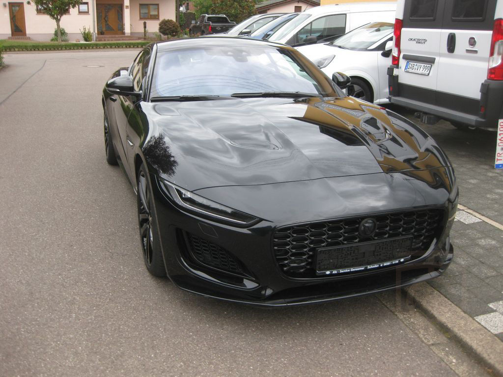 Jaguar F-Type P450 AWD 75
