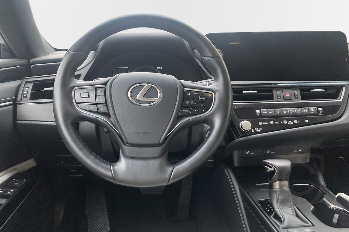 Lexus ES 300h 2.5 Limited Edition