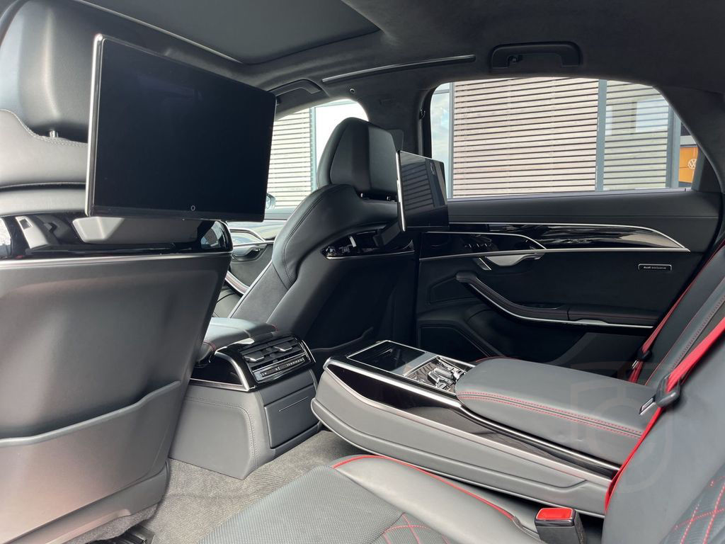 Audi S8 TFSI MATRIX PANO STANDH UPE: 185.000,-¿
