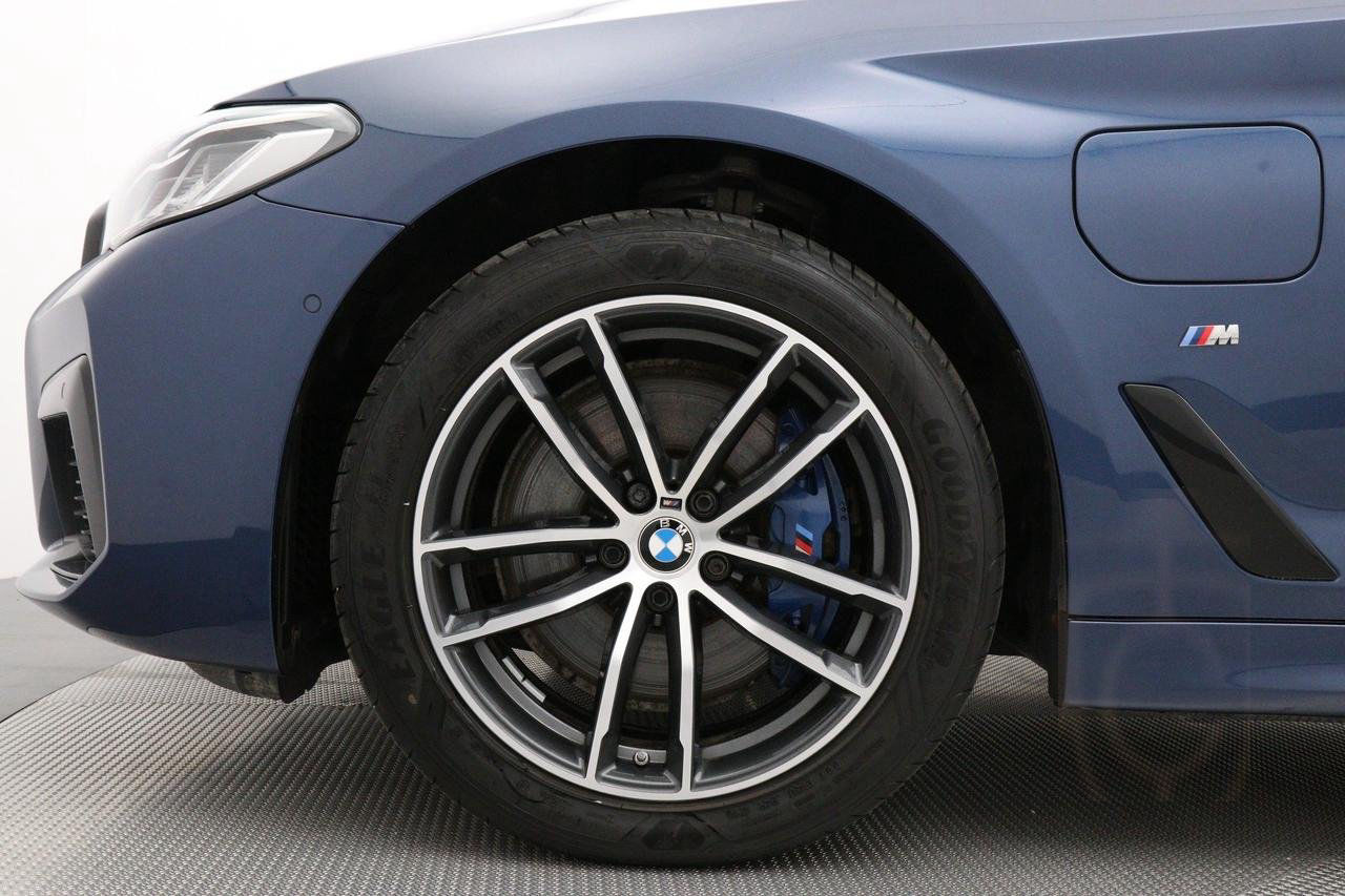 BMW 530e xDrive Touring M-Sport Pano H/K DAP Drag V-hjul