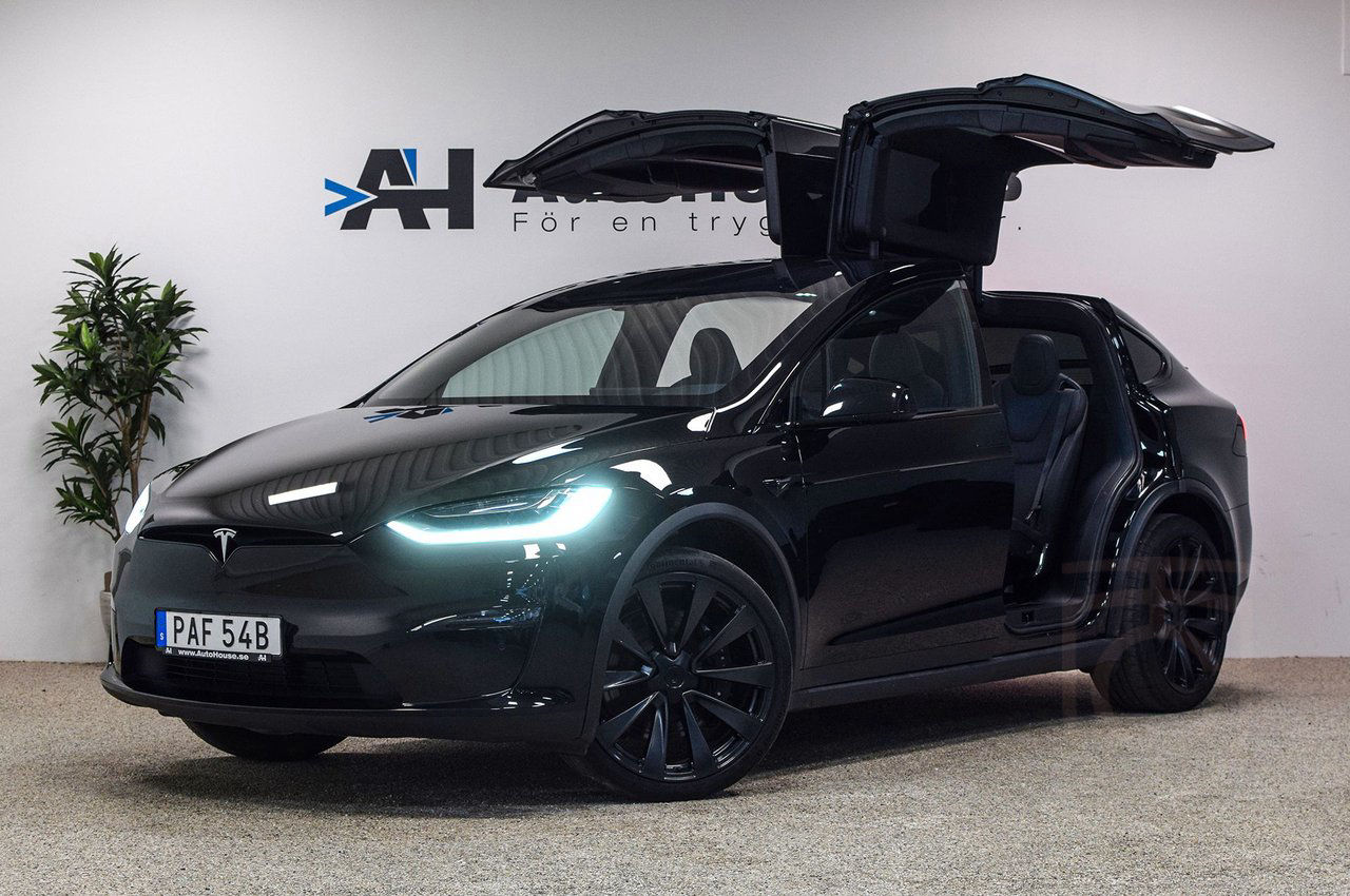 Tesla Model X Plaid