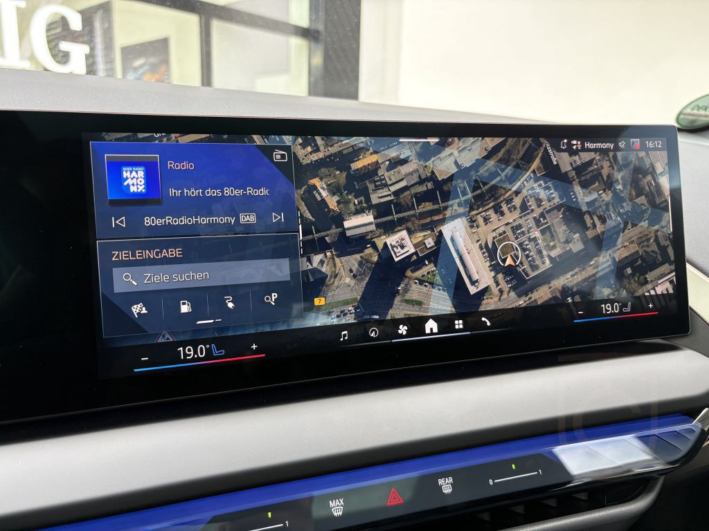 BMW X3 30e xDrive HuD PANO DA PROF PA+ H/K 19"