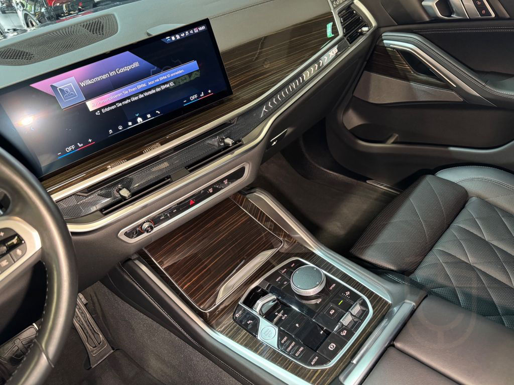 BMW X6 30d xDrive M Sport~PANO~HUD~BELÜFTUNG~LIFT