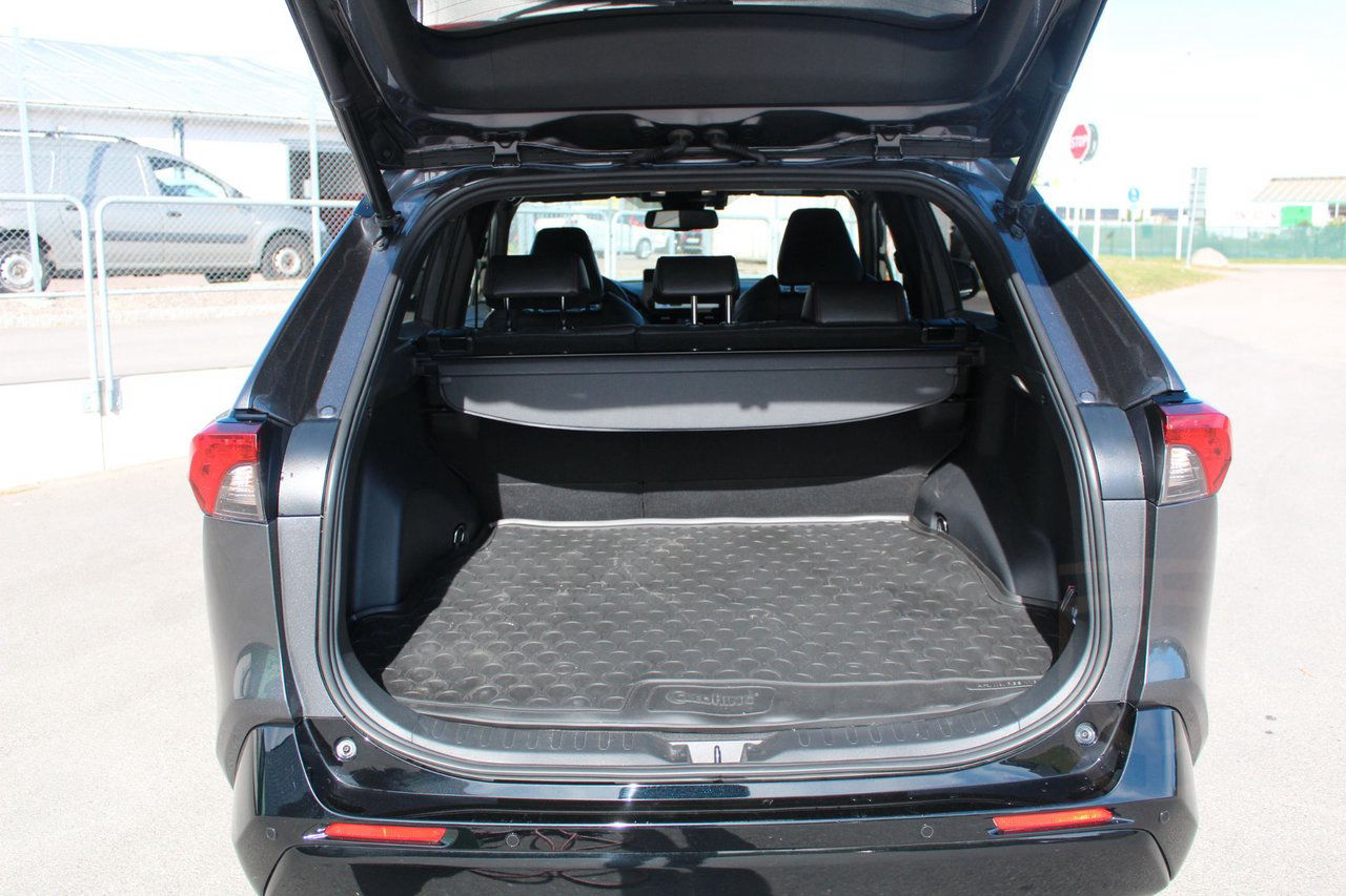Suzuki Across 2.5 AWD E-CVT Inclusive