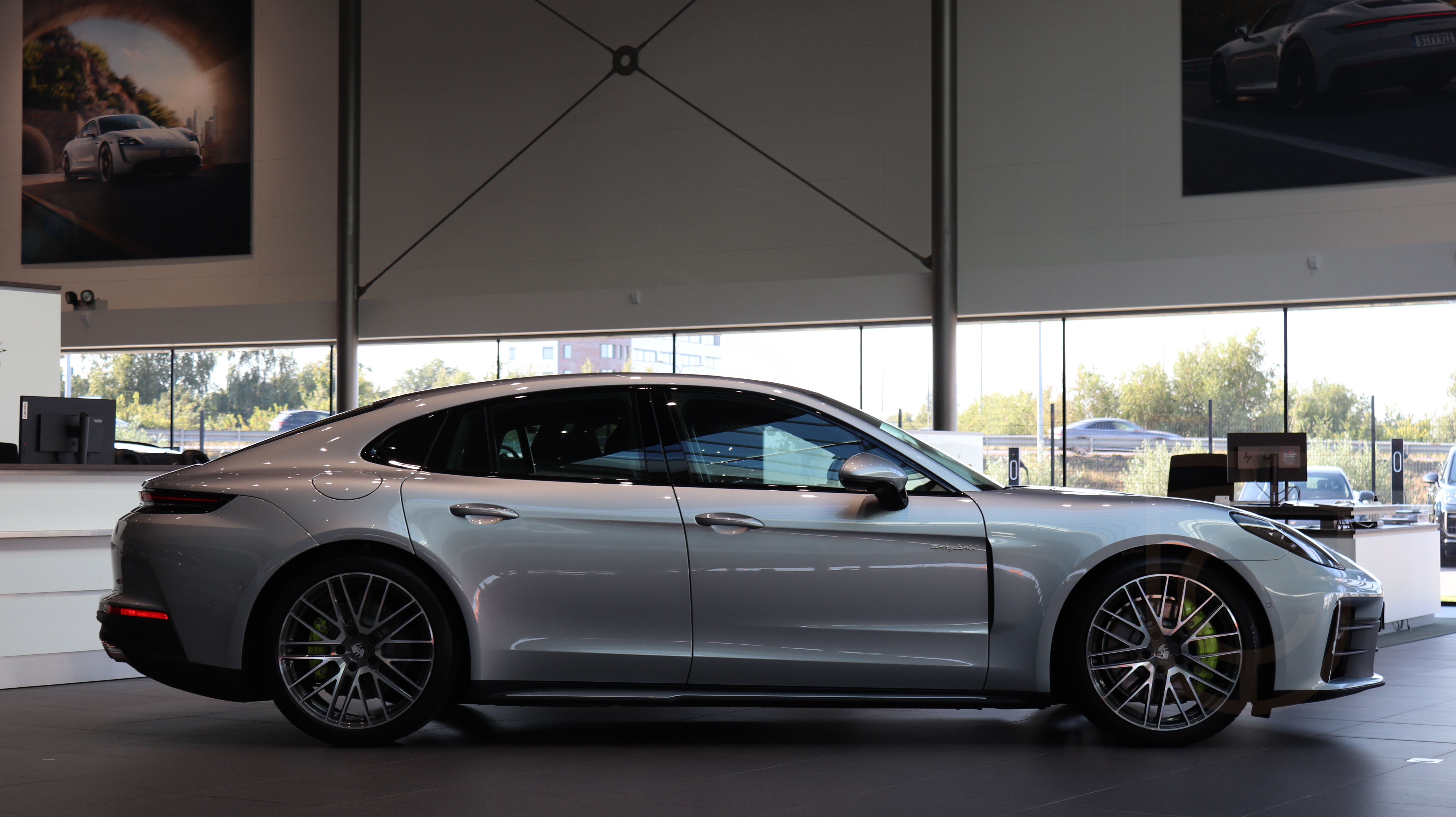 Porsche Panamera 4 E-Hybrid PDK 346kW 2024