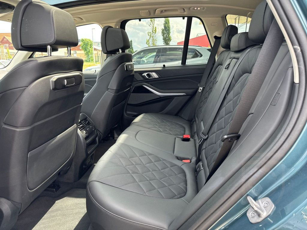 BMW X5 xDrive30d AHK Pano DAProf PAProf H/K LCProf
