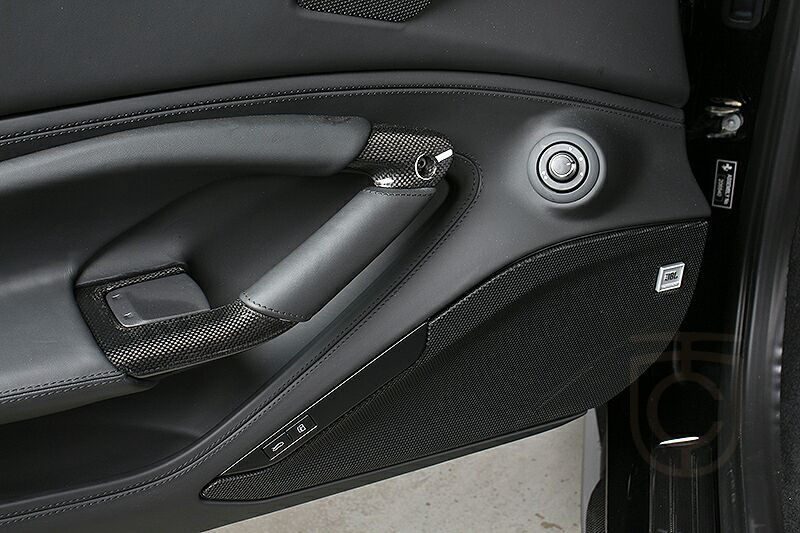 Ferrari F8 Spider Carbon Liftsystem BeifahrerDisplay