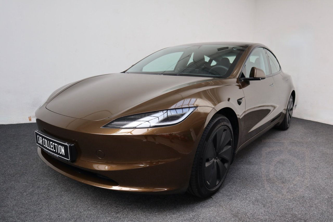 Tesla Model 3 Long Range AWD,2024