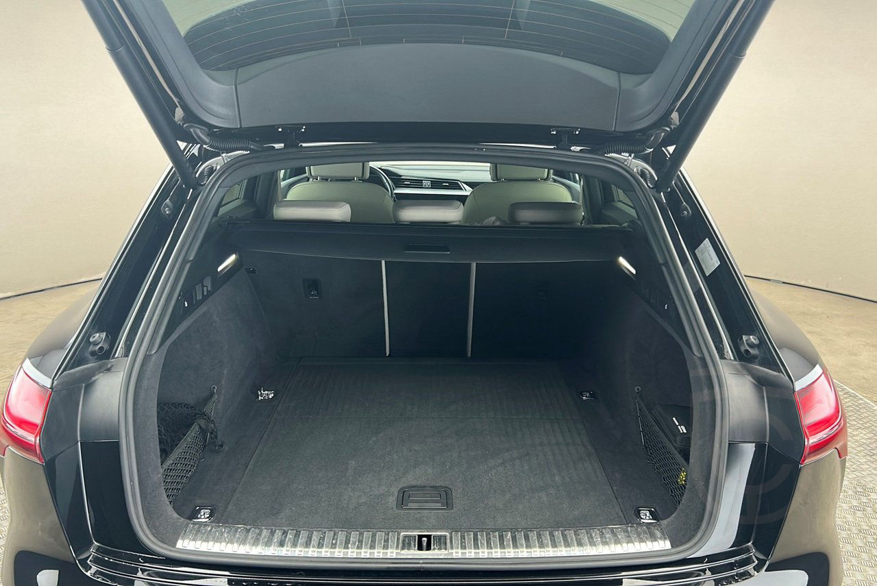 Audi E-Tron 55 quattro Proline Svart Optik