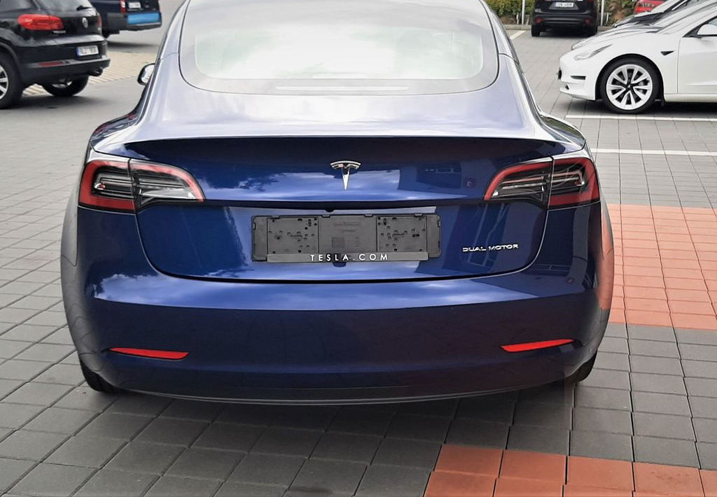 Tesla Model 3 Prodáno