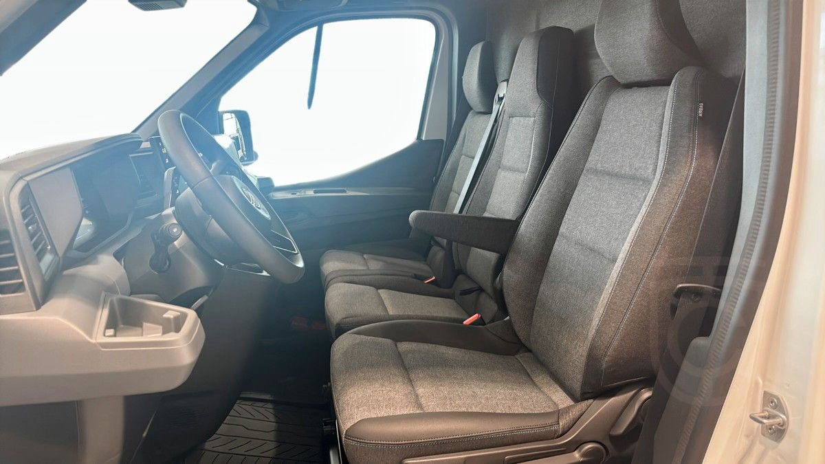 Nissan Interstar L2H2 EL