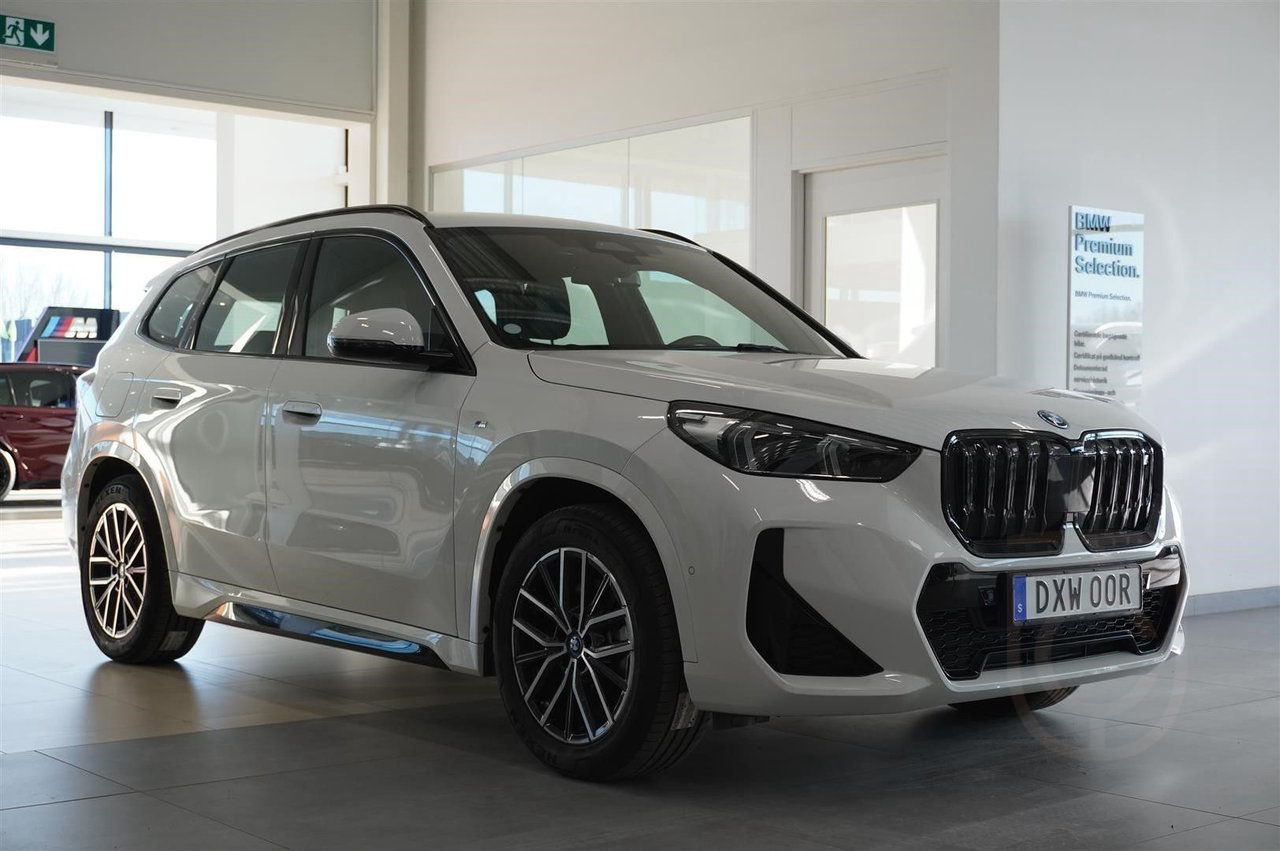 BMW iX1 xDrive30 M Sport Premium H K