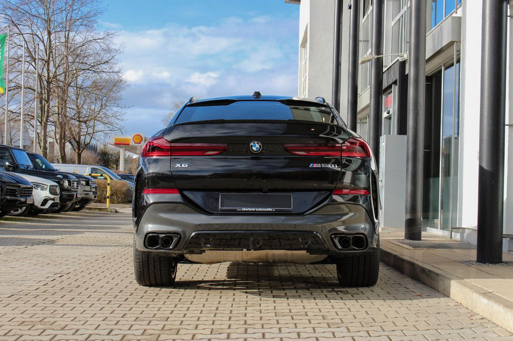 BMW X6 M60 i xDrive / STANDHEIZUNG / B&W / TRAVEL
