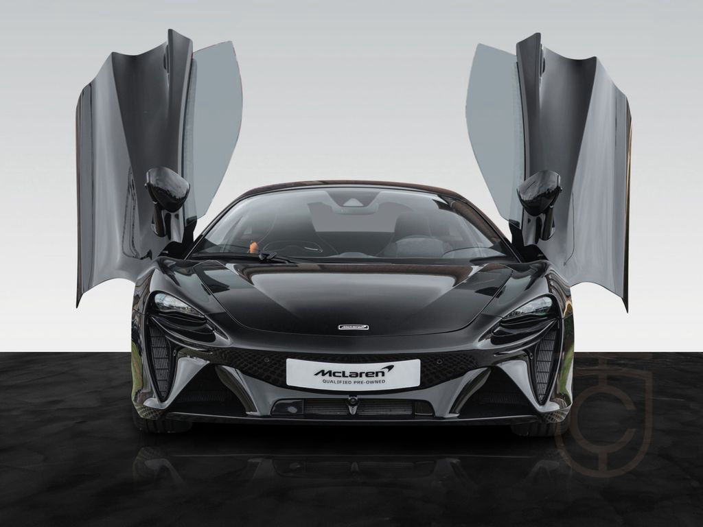 McLaren Artura | Cosmos | Carbon Sill Finishers