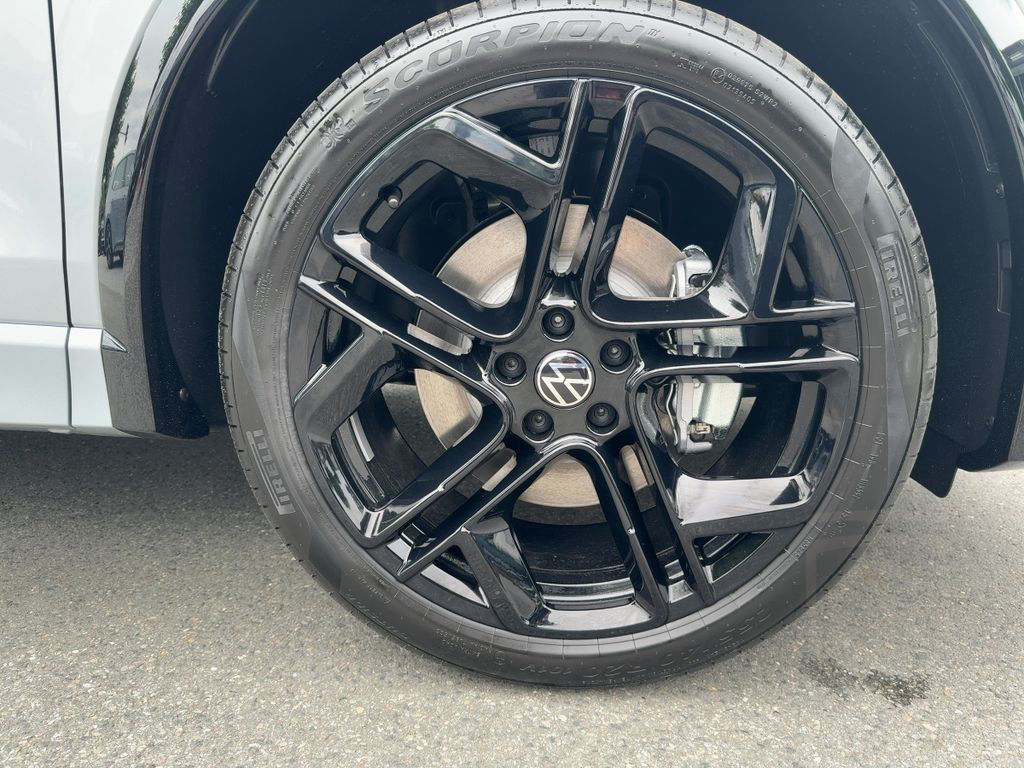 Volkswagen Tiguan 1.5 eHybrid R-Line AHK Pano BlackStyle HU