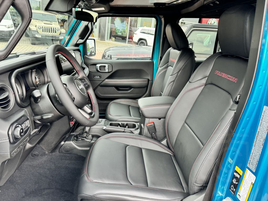 Jeep Wrangler Unlimited Rubicon MY24 bikini