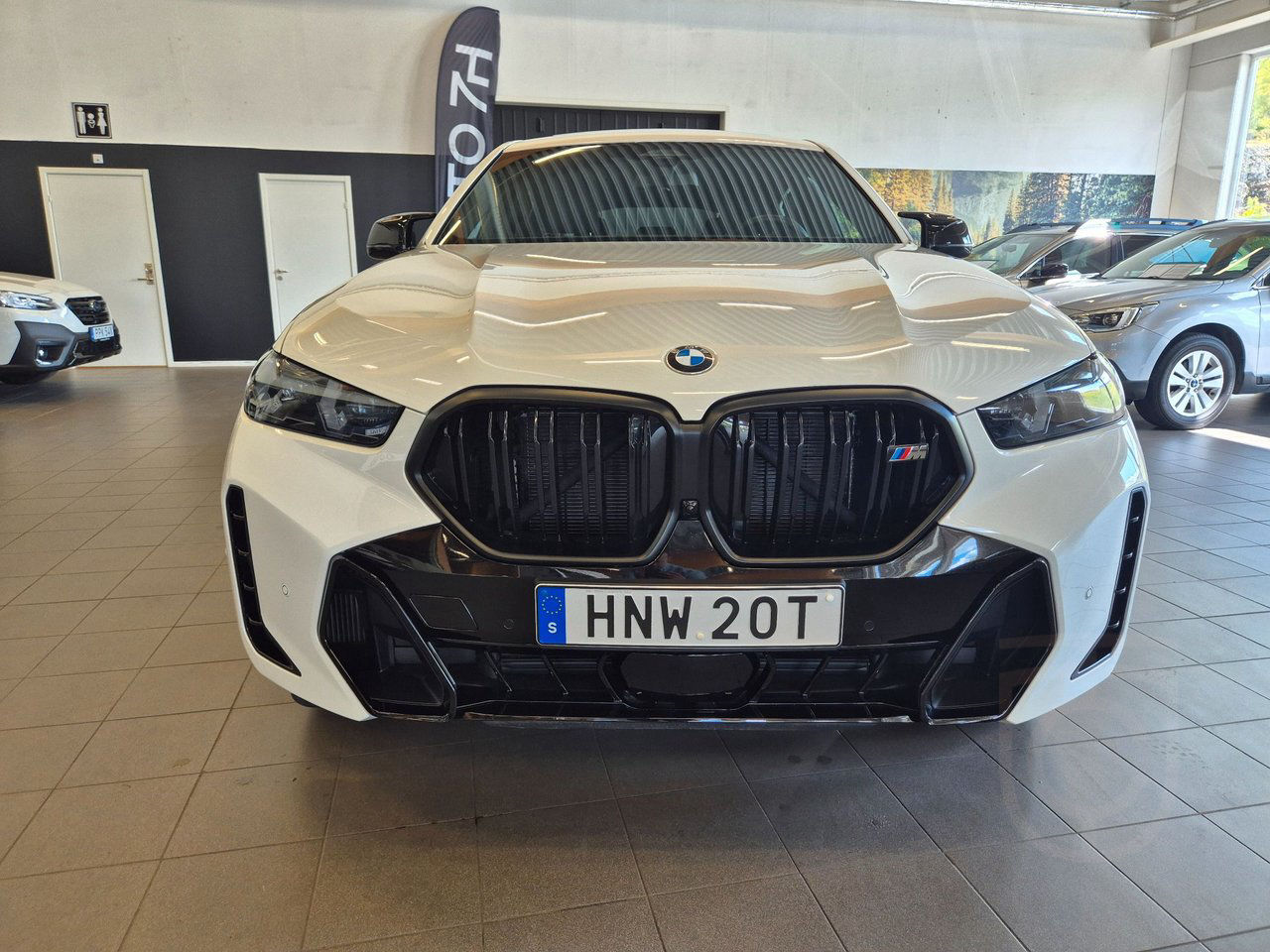 BMW X6 M60i