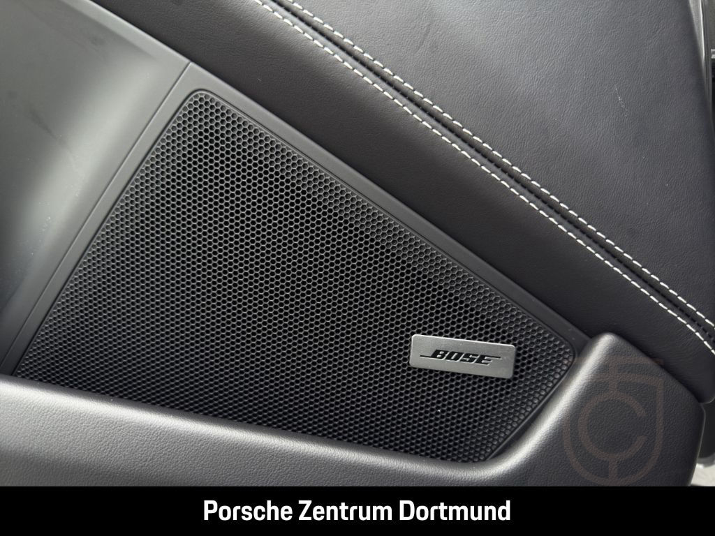 Porsche 992 911 Targa 4 GTS BOSE Sportabgasanlage LED