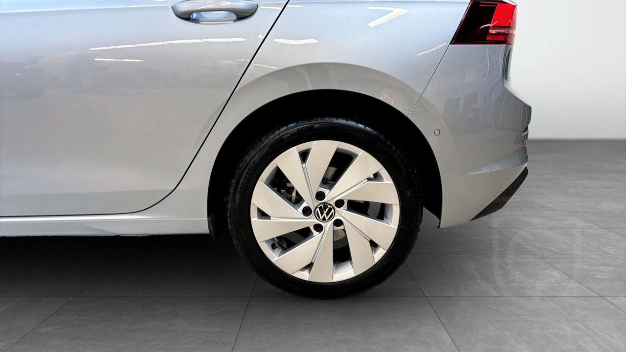 Volkswagen Golf eTSI150 DSG Edition