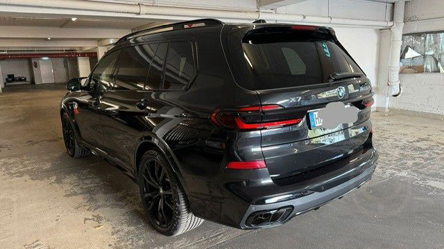 BMW X7 M60i Carbon 04/2024 Liste Preis 157000€