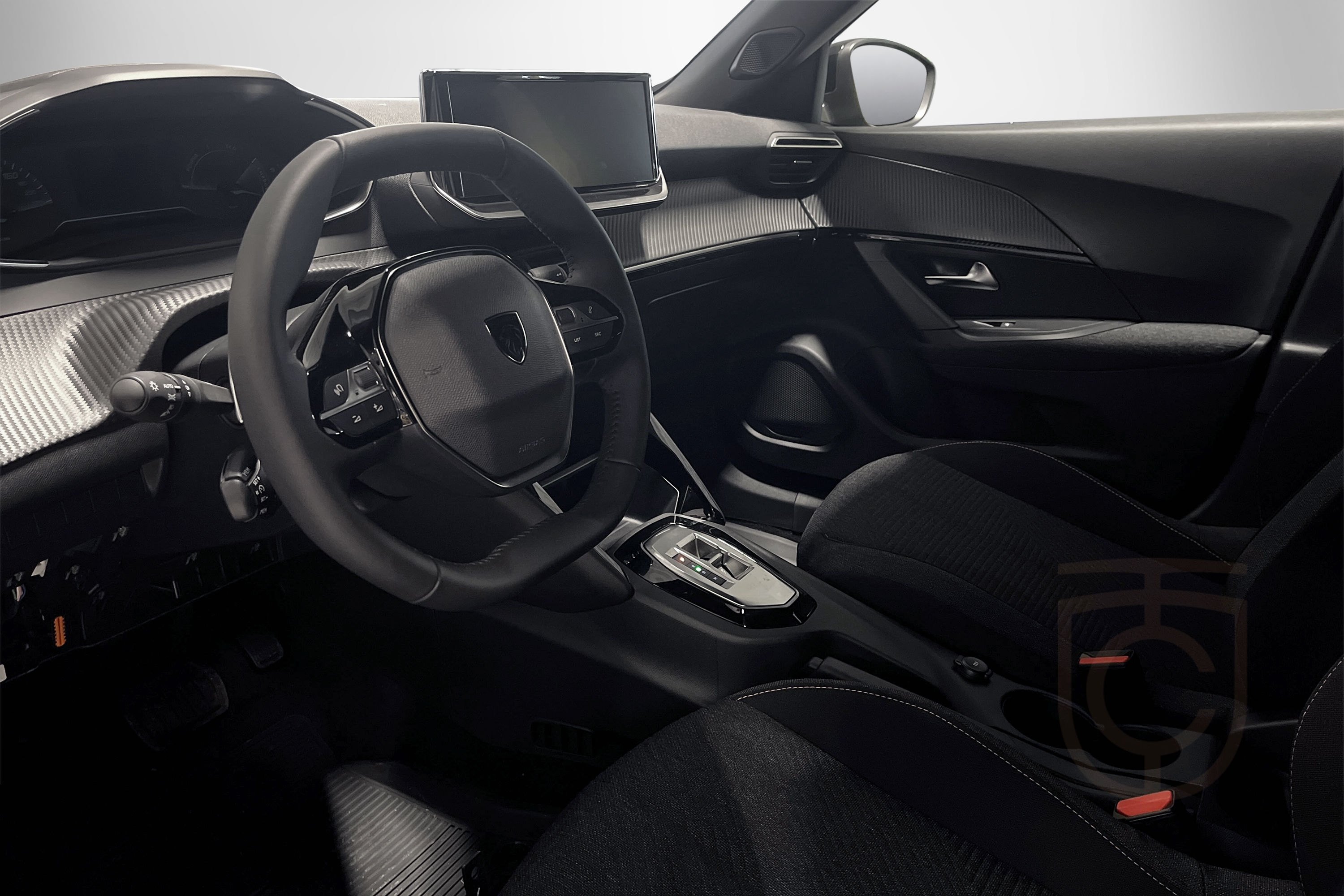 Peugeot 2008 HYBRID 136
