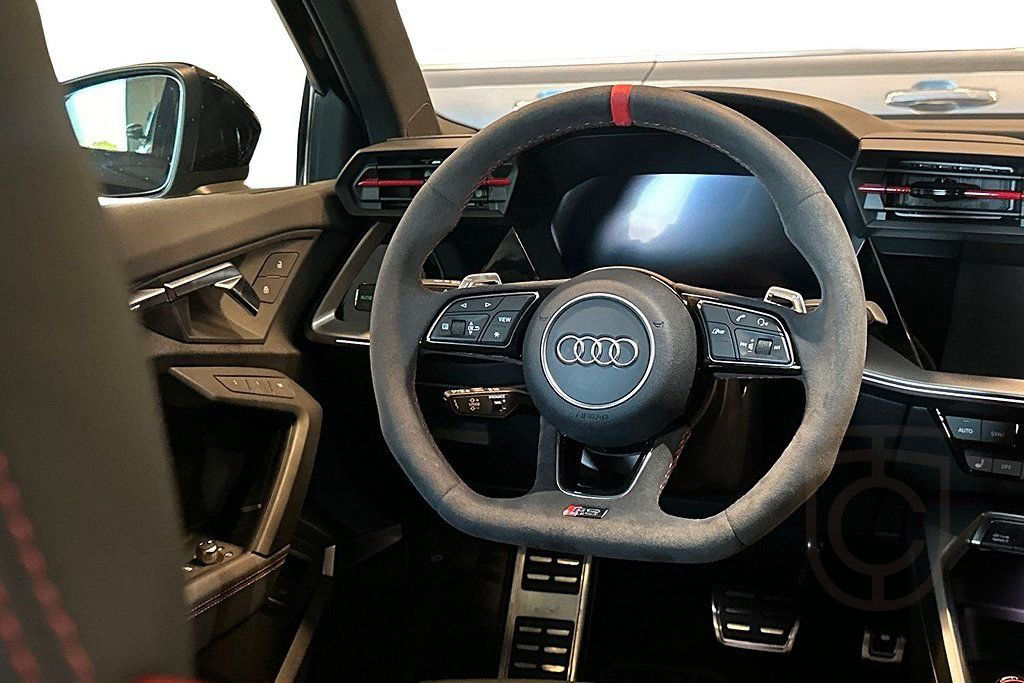 Audi RS3 Sedan RS-Designpaket Plus B&O 360kamera Pano