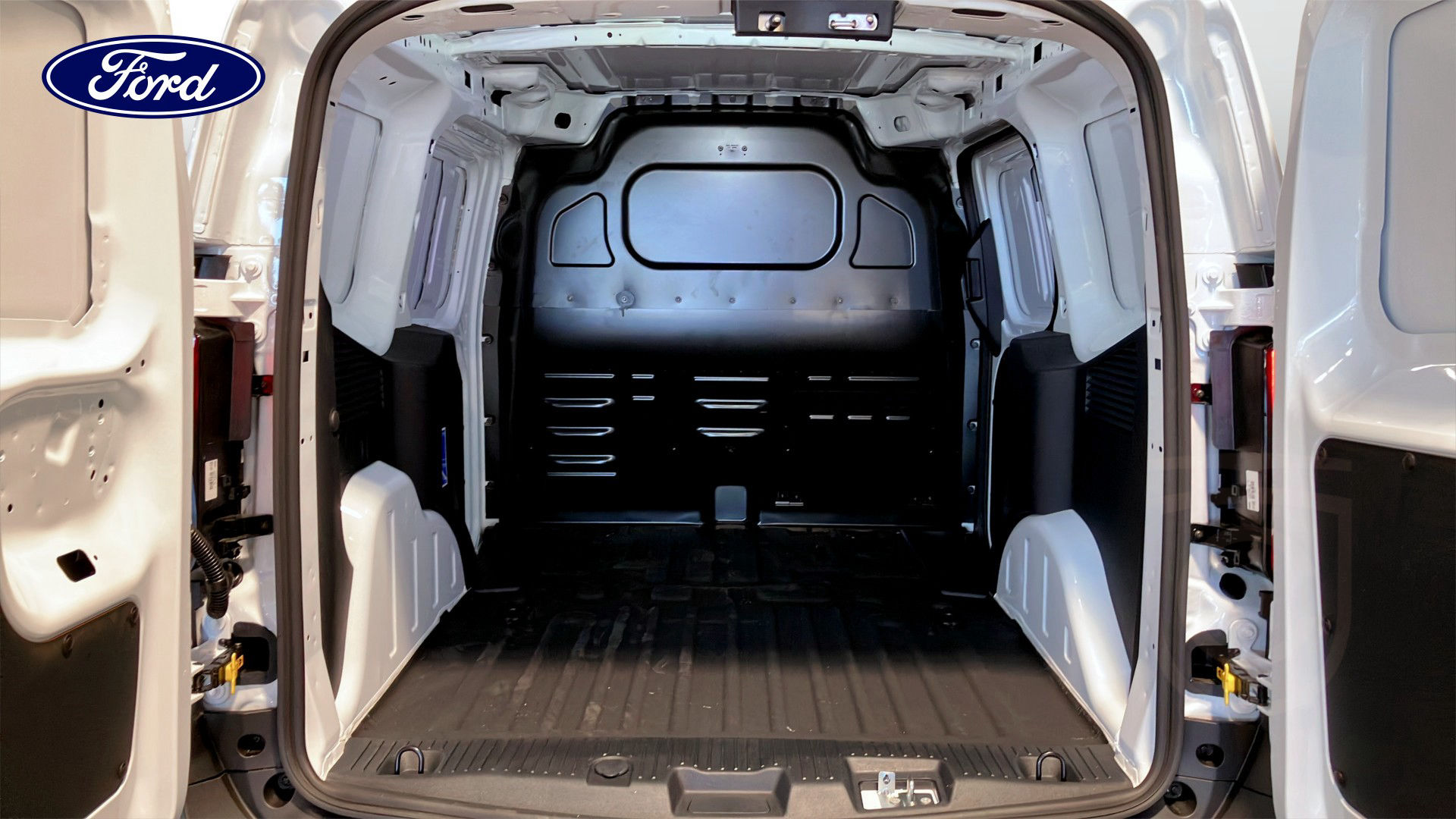 Ford E-Transit Courier