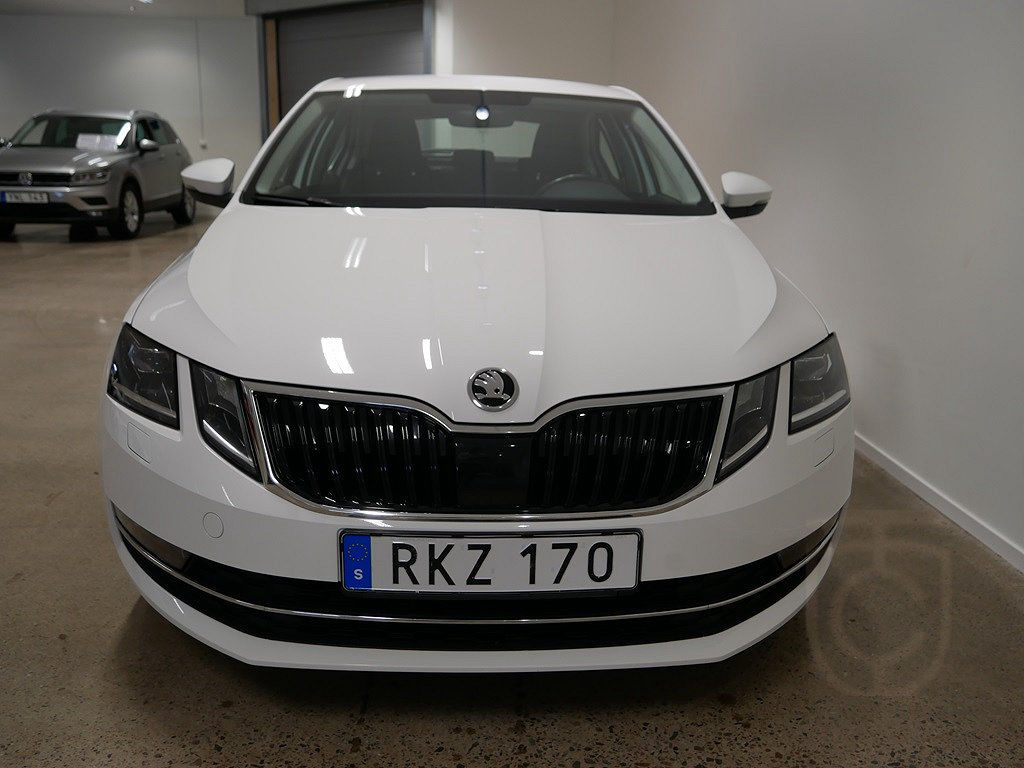 Skoda Octavia 1.0 TSI 115hk STYLE Bränslevärmare