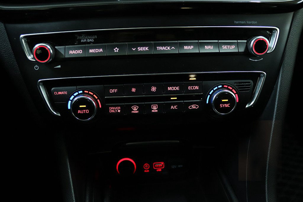 Kia Optima Sport Wagon Plug-in Hybrid Pluspaket 2