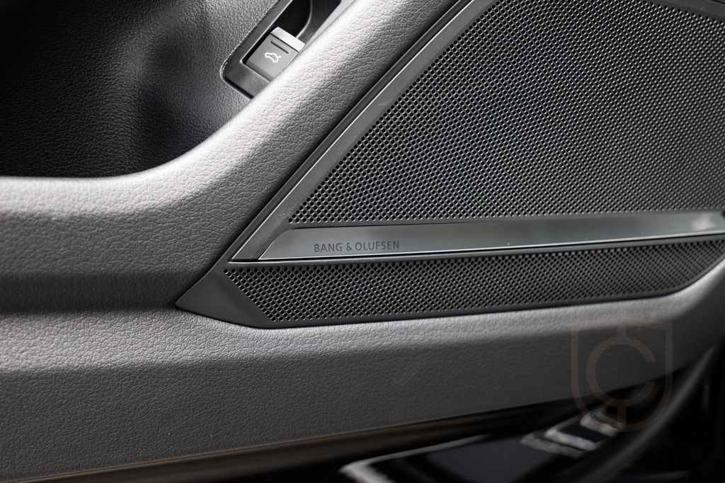 Audi RS6 Matrix-LED/360/HeadUp/Bang&Olufsen/Pano