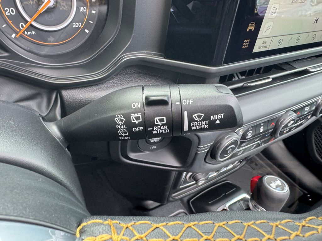 Jeep Wrangler 2.0 Unlim. Sahara Umbau SKY One Touch H