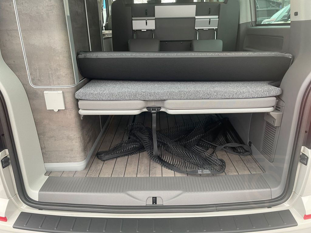 Volkswagen T6.1 California Ocean Aufstelldach 2.0 l TDI 4MO