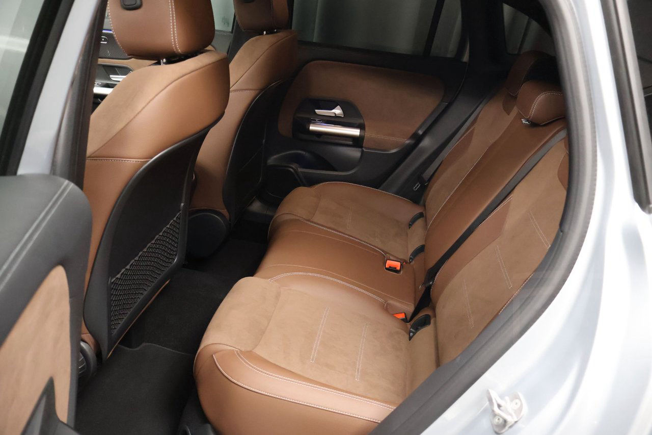 Mercedes-Benz GLA 200 AMG Line ADVANCED PLUS