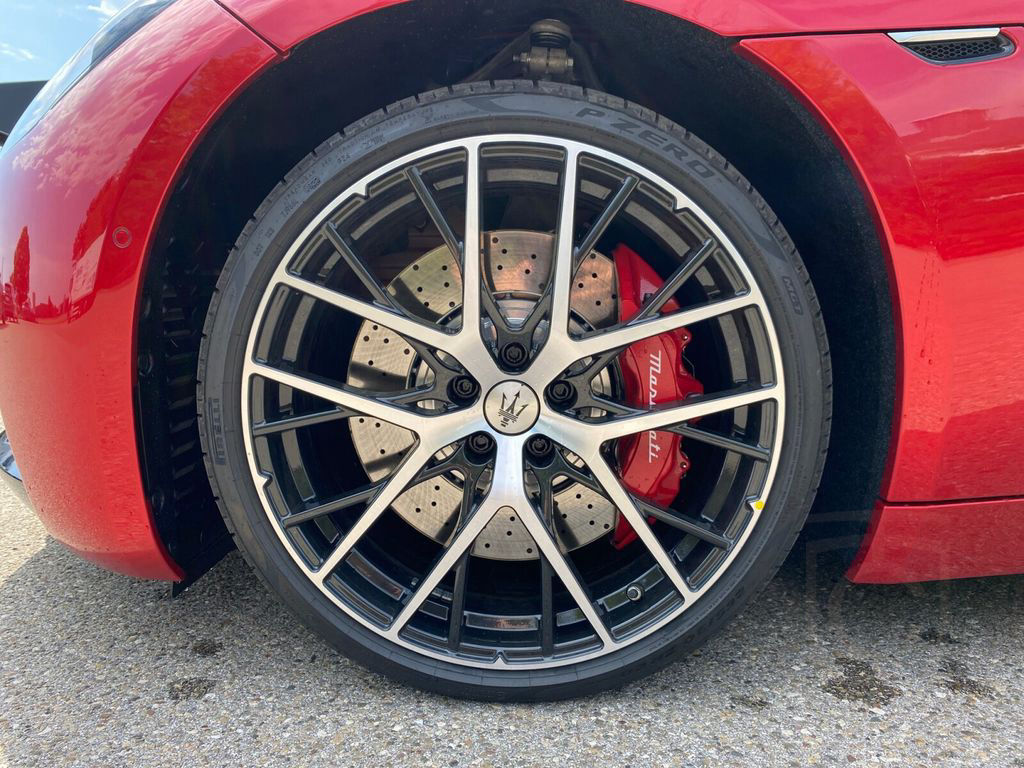 Maserati GranTurismo Modena 5 JAHRE GARANTIE + SPORTPAKET