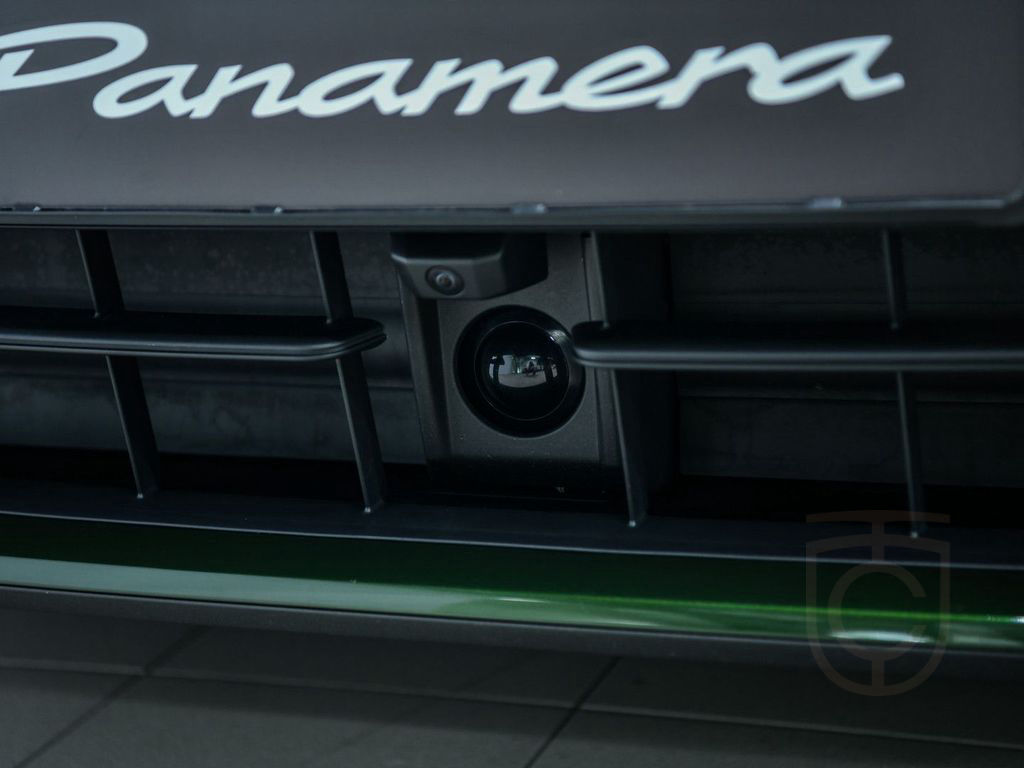 Porsche Panamera 4 E-Hybrid